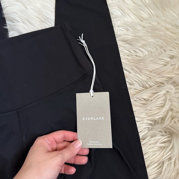 EVERLANE The Perform Legging In Black - Picture 6 of 8